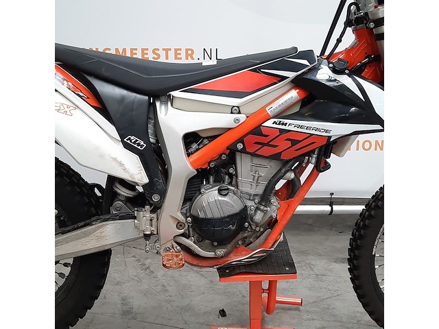 Motor, ktm, freeride 250f - afbeelding 22 van  28