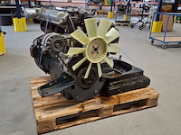 Motor, perkins, 4 cilinder - afbeelding 1 van  16