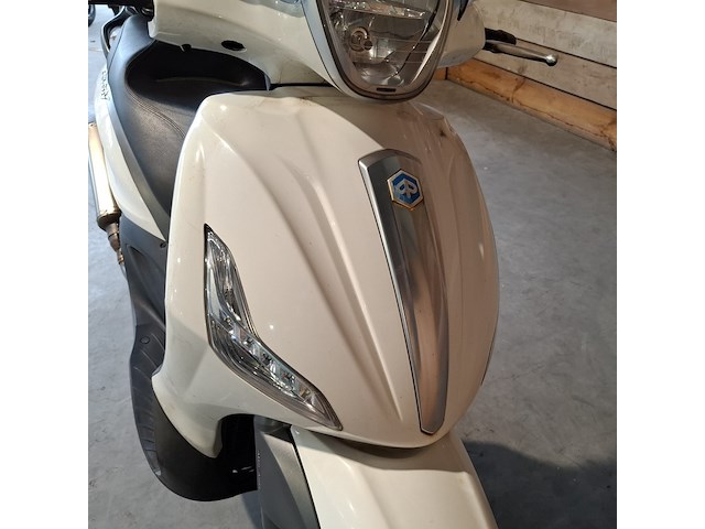 Motor, piaggio, beverly, wit, 2017 - afbeelding 3 van  32