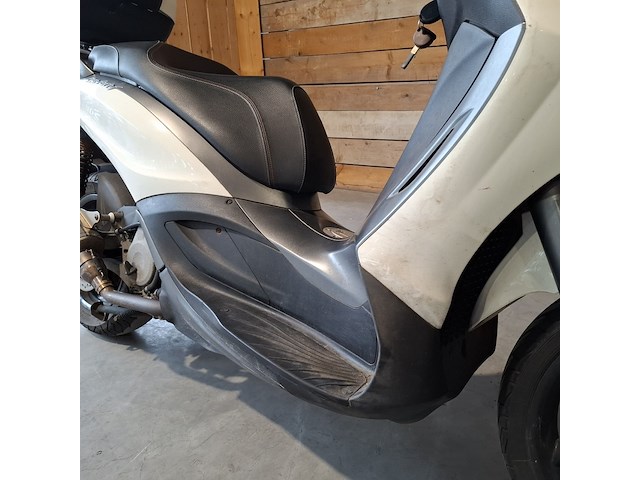 Motor, piaggio, beverly, wit, 2017 - afbeelding 5 van  32