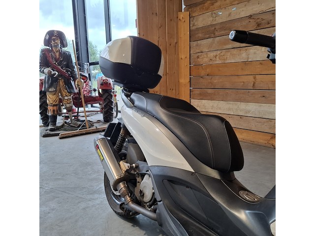 Motor, piaggio, beverly, wit, 2017 - afbeelding 6 van  32