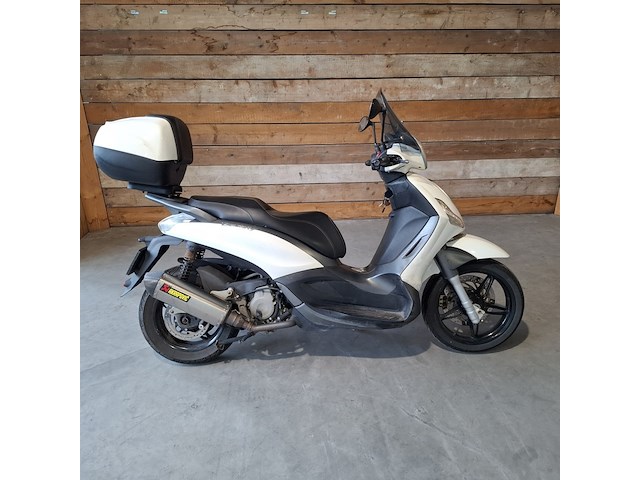 Motor, piaggio, beverly, wit, 2017 - afbeelding 1 van  32