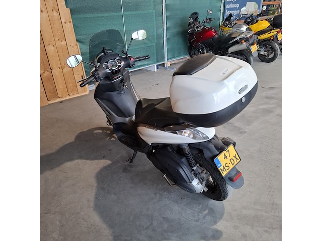 Motor, piaggio, beverly, wit, 2017 - afbeelding 28 van  32