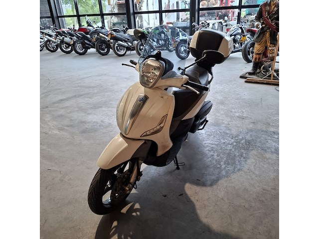 Motor, piaggio, beverly, wit, 2017 - afbeelding 30 van  32