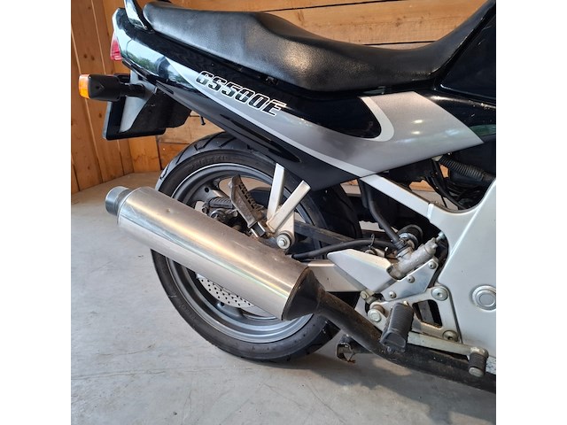Motor, suzuki, gs500e, 2000 - afbeelding 8 van  32
