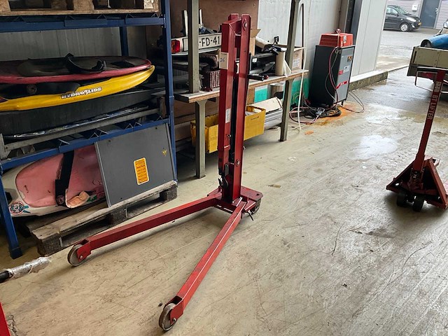 Motor takel - afbeelding 1 van  5