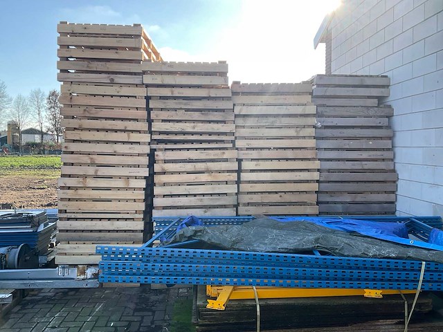 Motor transport pallets (80x) - afbeelding 1 van  4