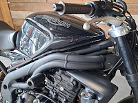 Motor, triumph, speed triple 1050, zwart, 2009 - afbeelding 7 van  35