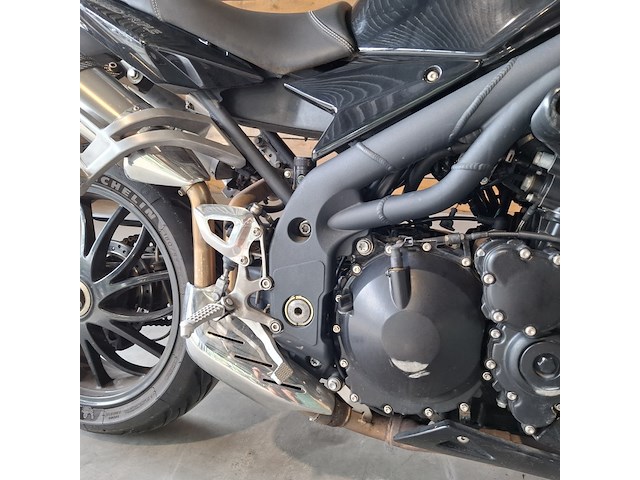 Motor, triumph, speed triple 1050, zwart, 2009 - afbeelding 9 van  35