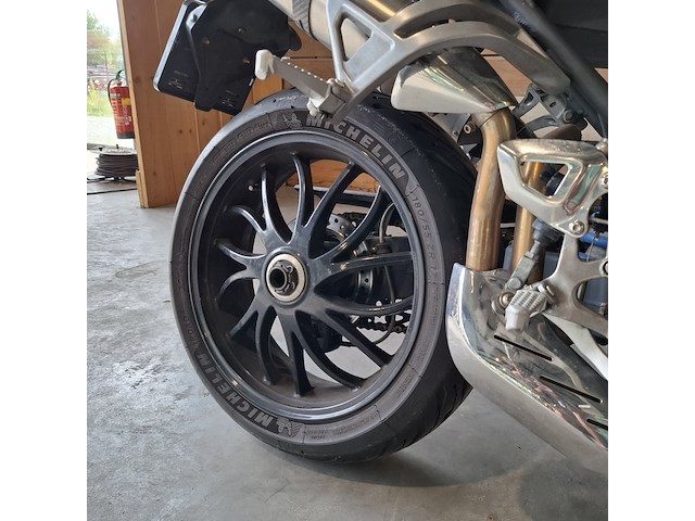 Motor, triumph, speed triple 1050, zwart, 2009 - afbeelding 10 van  35