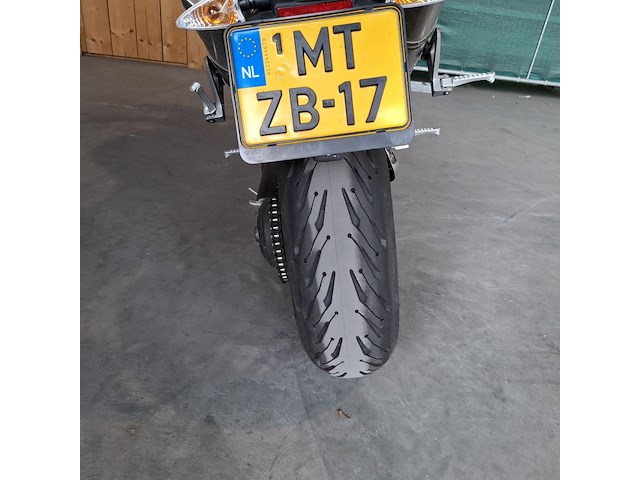 Motor, triumph, speed triple 1050, zwart, 2009 - afbeelding 14 van  35