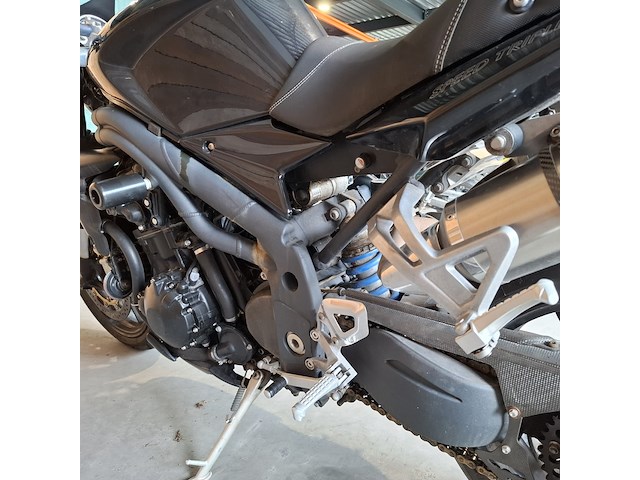 Motor, triumph, speed triple 1050, zwart, 2009 - afbeelding 17 van  35