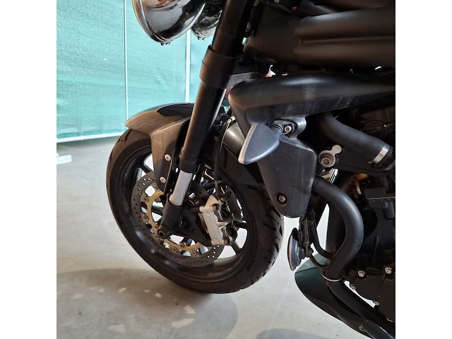 Motor, triumph, speed triple 1050, zwart, 2009 - afbeelding 21 van  35