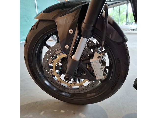Motor, triumph, speed triple 1050, zwart, 2009 - afbeelding 22 van  35