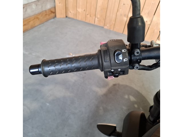 Motor, triumph, speed triple 1050, zwart, 2009 - afbeelding 26 van  35