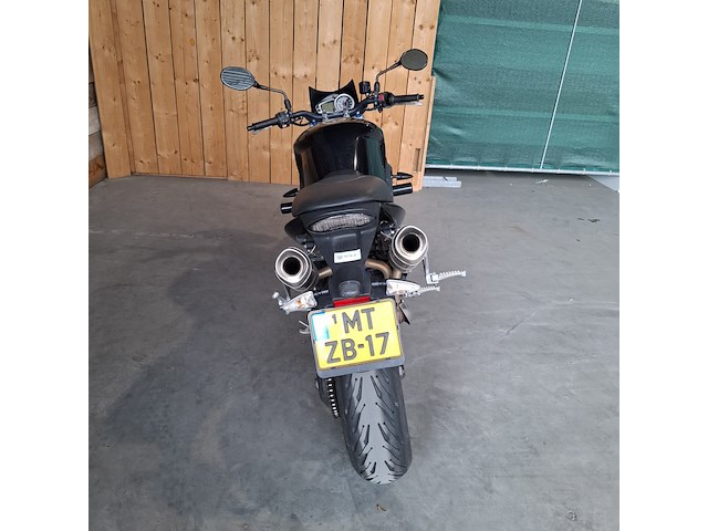 Motor, triumph, speed triple 1050, zwart, 2009 - afbeelding 31 van  35