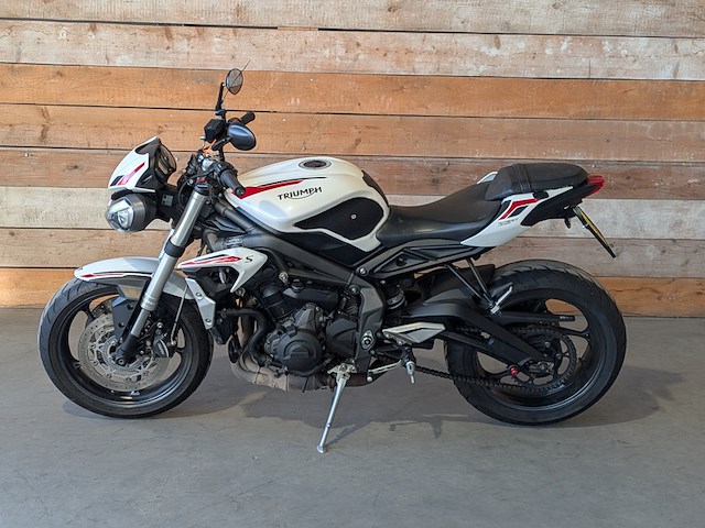 Motor, triumph, tour street triple s, 2021 - afbeelding 42 van  45