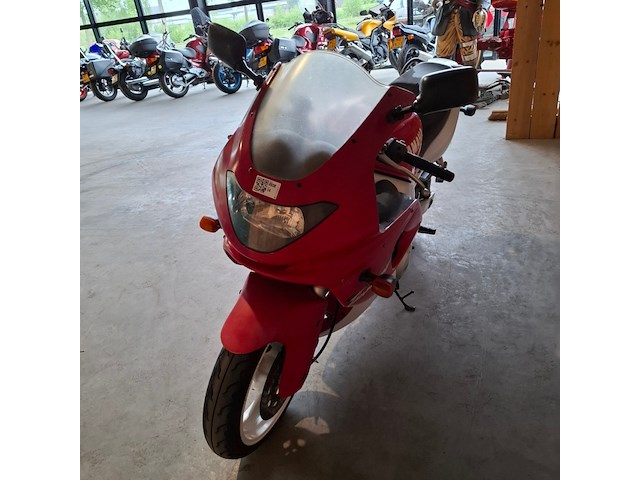 Motor, yamaha, 4tv, 1996 - afbeelding 30 van  32