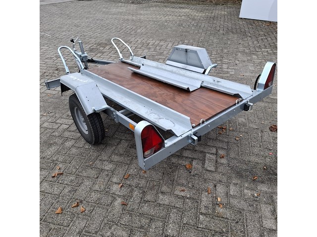 Motoraanhanger, erde - afbeelding 13 van  14