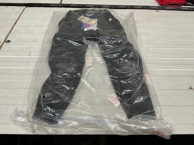 Motorbroeken maat 38 (10x) - afbeelding 1 van  4