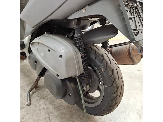 Motorfiets, aprilia, sv, 2006 - afbeelding 13 van  31