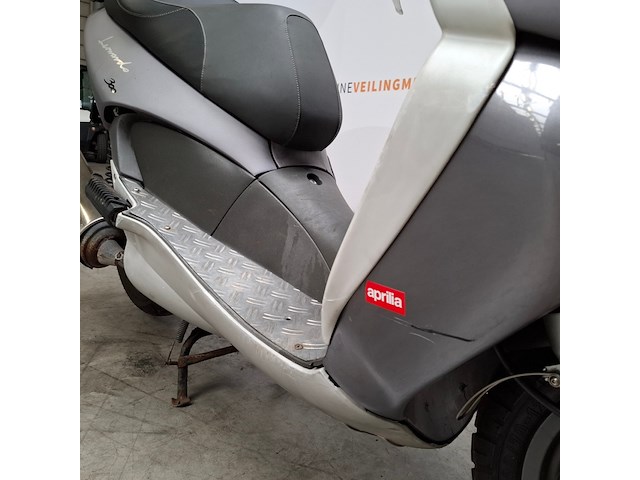 Motorfiets, aprilia, sv, 2006 - afbeelding 30 van  31