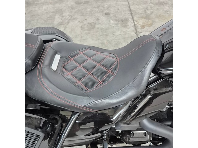 Motorfiets, harley davidson, 114 fltrxs road glide, 2021 - afbeelding 23 van  32