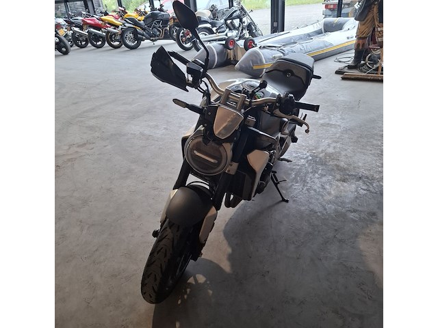 Motorfiets, honda, cb 1000 r, 2020 - afbeelding 31 van  33