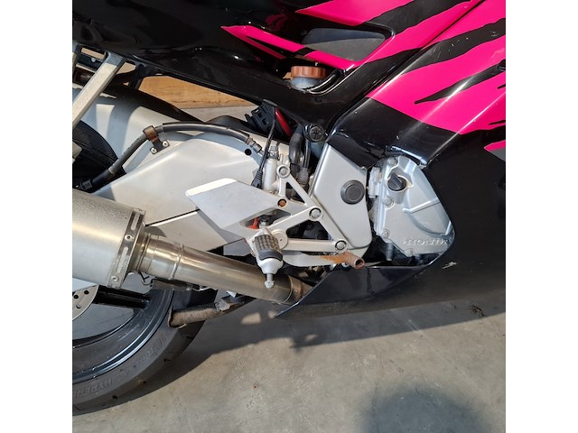 Motorfiets, honda, cbr 600 f, 1995 - afbeelding 11 van  35