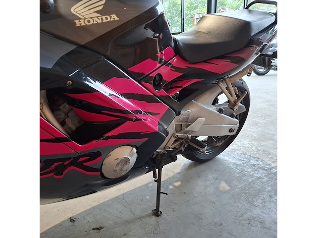 Motorfiets, honda, cbr 600 f, 1995 - afbeelding 21 van  35