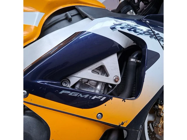Motorfiets, honda, cbr 900 rr fireblade, 2000 - afbeelding 8 van  31