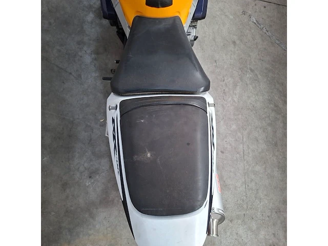 Motorfiets, honda, cbr 900 rr fireblade, 2000 - afbeelding 9 van  31