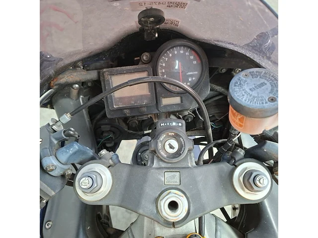 Motorfiets, honda, cbr 900 rr fireblade, 2000 - afbeelding 13 van  31