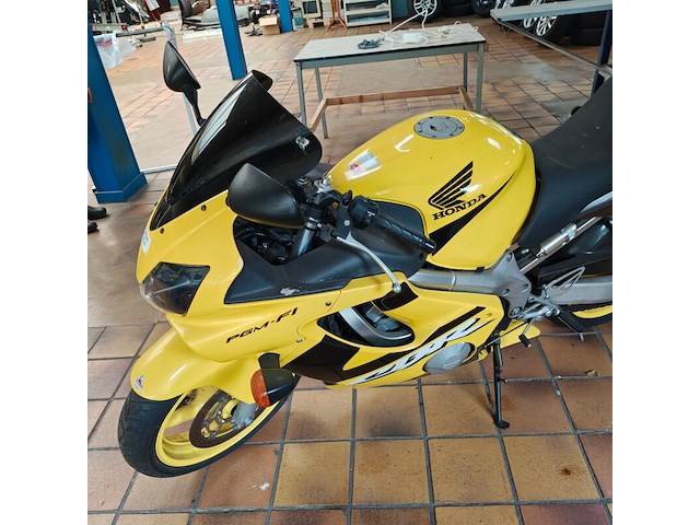 Motorfiets, honda, pc35, geel, 2001 - afbeelding 2 van  7