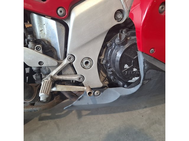Motorfiets, honda, vfr 750f, rood, 1996 - afbeelding 8 van  36