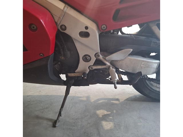 Motorfiets, honda, vfr 750f, rood, 1996 - afbeelding 18 van  36