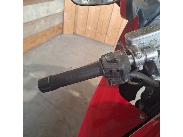 Motorfiets, honda, vfr 750f, rood, 1996 - afbeelding 25 van  36