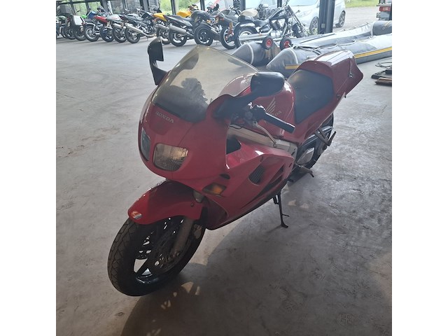 Motorfiets, honda, vfr 750f, rood, 1996 - afbeelding 33 van  36