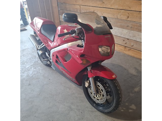 Motorfiets, honda, vfr 750f, rood, 1996 - afbeelding 35 van  36