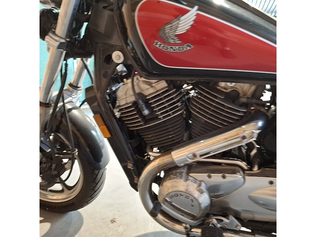 Motorfiets, honda, vt 1100 c shadow, 1985 - afbeelding 18 van  34