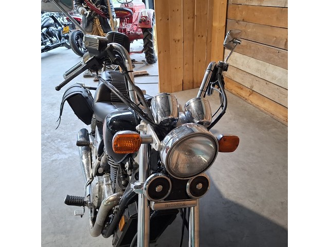 Motorfiets, honda, vt 1100 c shadow, 1985 - afbeelding 33 van  34