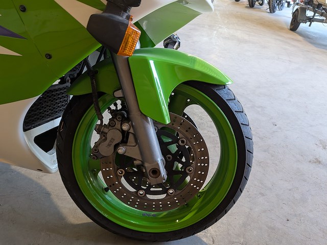 Motorfiets, kawasaki, ninja zx-6r, 1995 - afbeelding 15 van  30