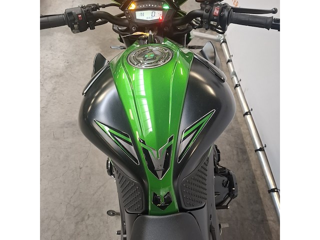 Motorfiets, kawasaki, tour - z 1000 abs, 2020 - afbeelding 33 van  40