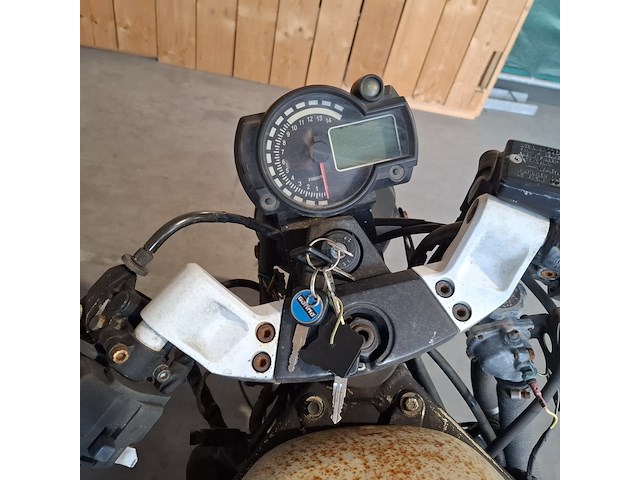 Motorfiets, kawasaki, zz-r 600, 1991 - afbeelding 20 van  27