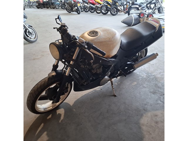 Motorfiets, kawasaki, zz-r 600, 1991 - afbeelding 24 van  27