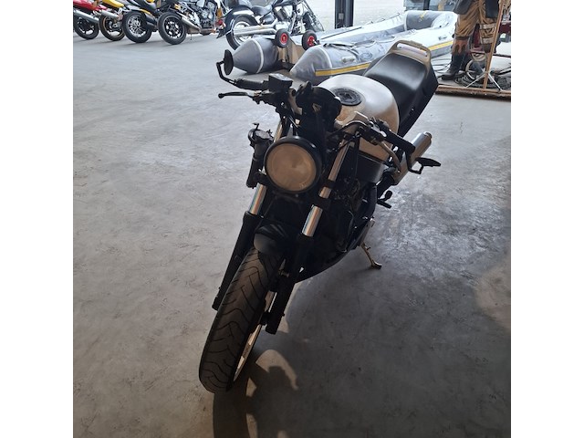 Motorfiets, kawasaki, zz-r 600, 1991 - afbeelding 25 van  27
