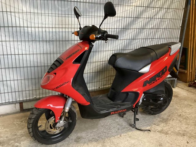 Motorfiets piaggio - nrg mc2 - afbeelding 1 van  9