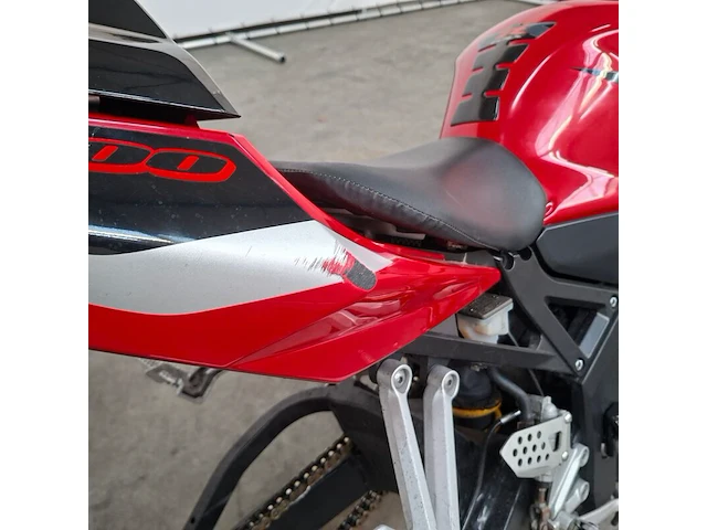 Motorfiets, suzuki, gsx r 600 met verlengde achterbrug, gsx r 600, 2005 - afbeelding 6 van  26