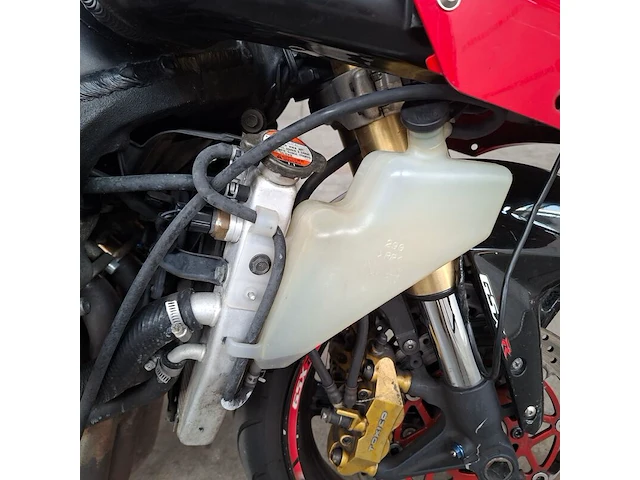 Motorfiets, suzuki, gsx r 600 met verlengde achterbrug, gsx r 600, 2005 - afbeelding 8 van  26