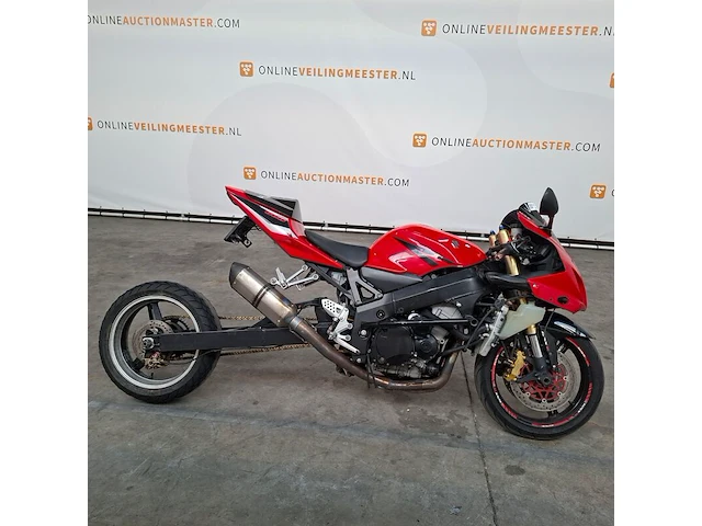 Motorfiets, suzuki, gsx r 600 met verlengde achterbrug, gsx r 600, 2005 - afbeelding 1 van  26